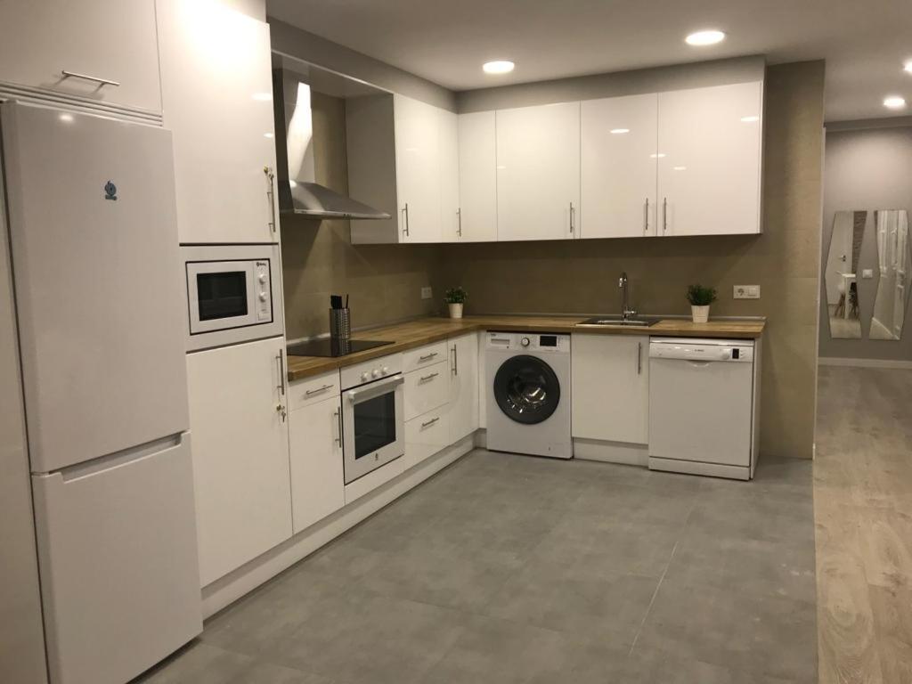 Apartamento .Expectacular,céntrico,nuevo 5 min a pie de la Laurel Logroño Extérieur photo